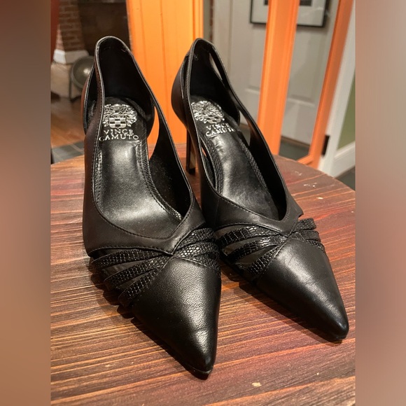 Vince Camuto Qiriana Pump - Size 6.5M - Picture 2 of 6